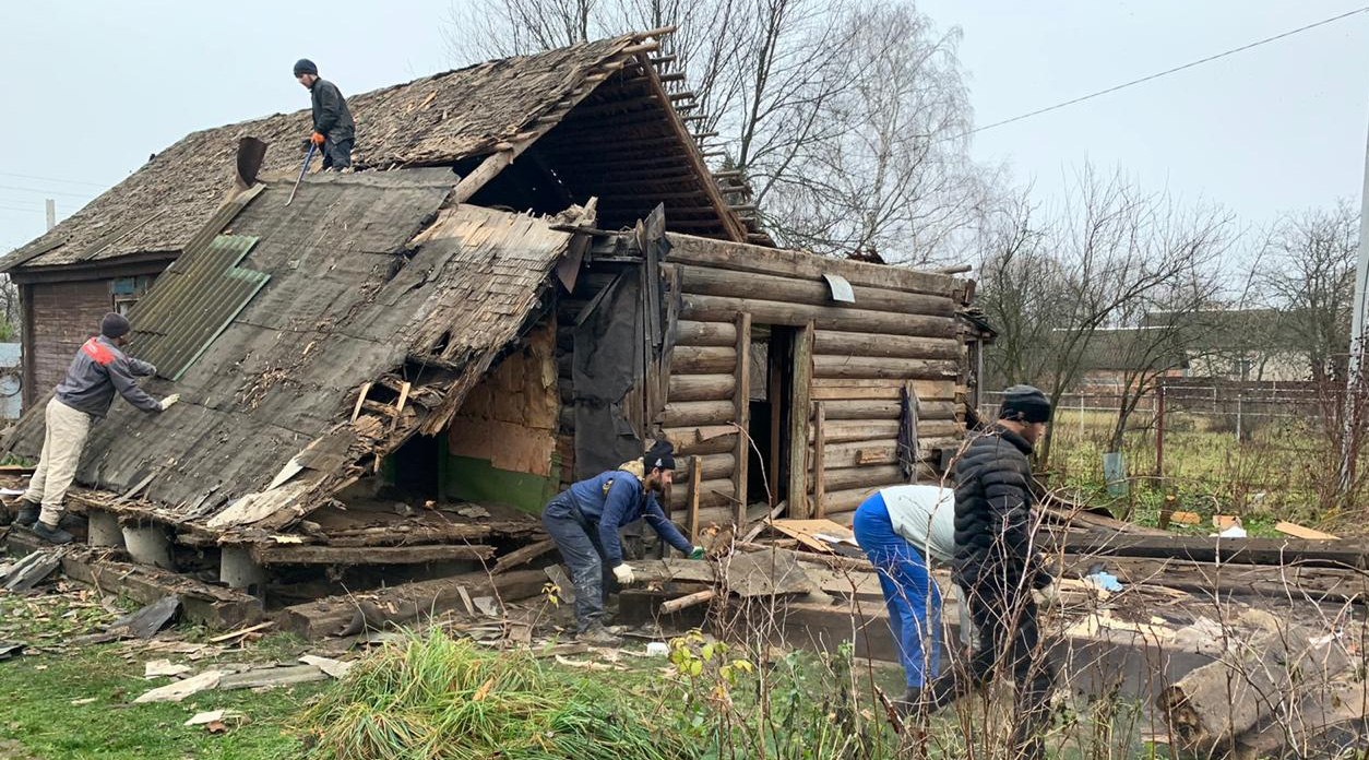 Снос и демонтаж старого дома и дачи в Черусти с вывоз мусора и уборкой